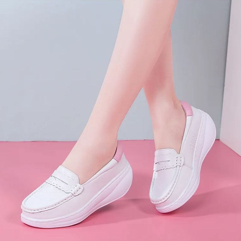 Women Shoes Tennis - Biało-różowe sneakersy pielęgniarskie wsuwane damskie buty