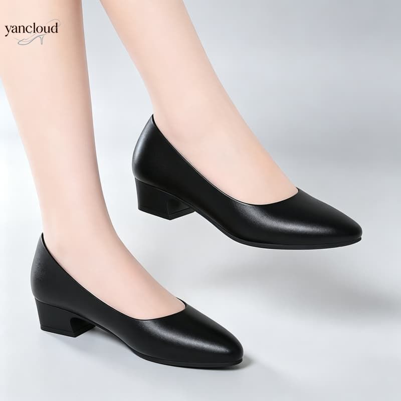Court Heel Pointed - Eleganckie damskie czarne czółenka z miękkiej