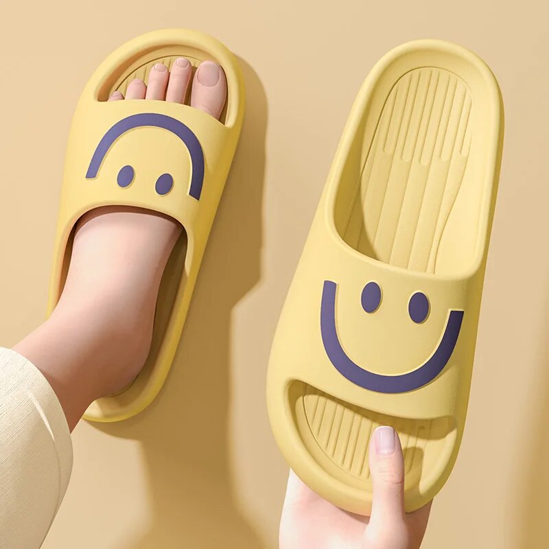 Klapki w kształcie chmurki z u – Mule Slip On recenzja i cena