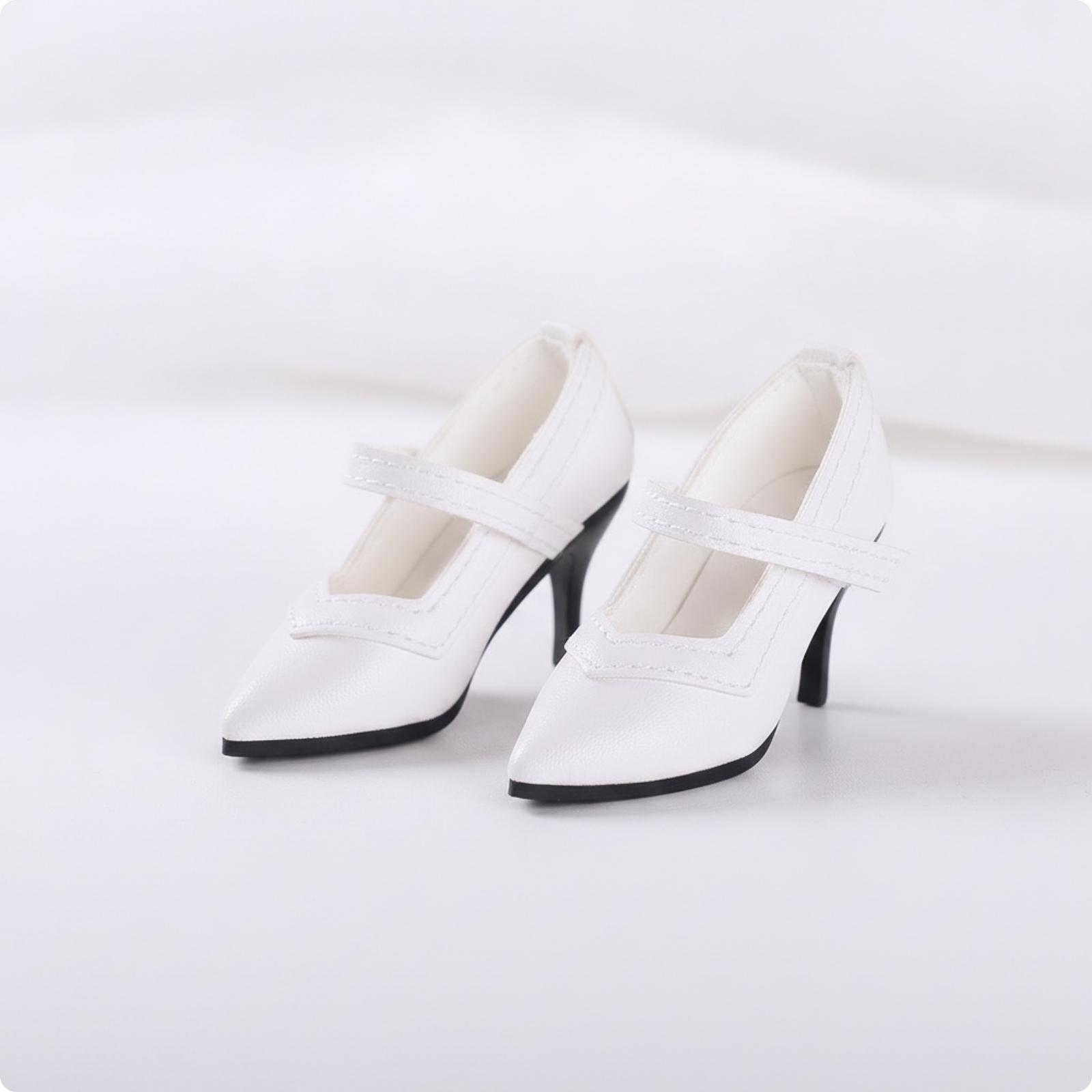 Miniaturowe buty na obcasie dl – Court Heel Pointed recenzja i cena